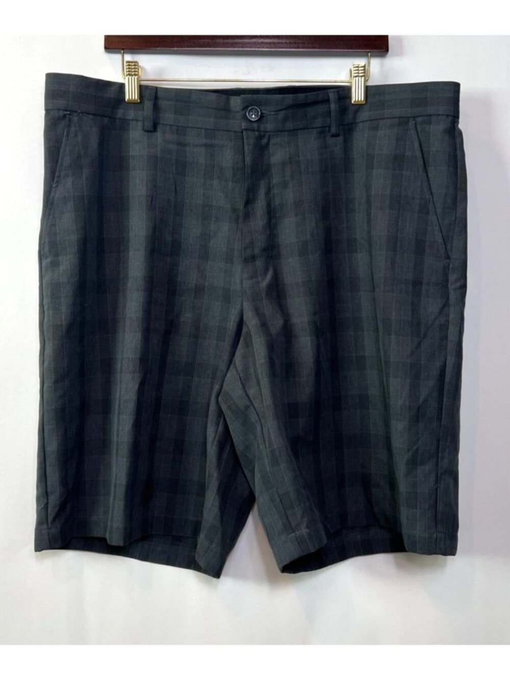 Greg Norman Comfort Stretch Waistband Shorts Sz 38 Moisture Wicking Performance